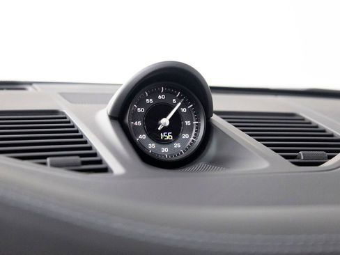 Certified 2025 Porsche 911 Carrera GTS RWD image 21