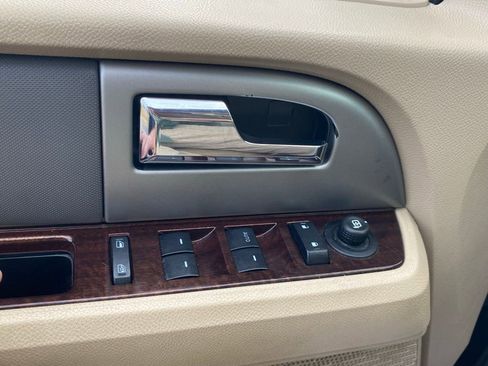 Used 2011 Ford Expedition XLT w/ 201A Rapid Spec Order Code image 21