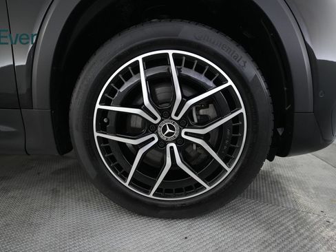 Used 2023 Mercedes-Benz EQB 350 4MATIC SUV image 20