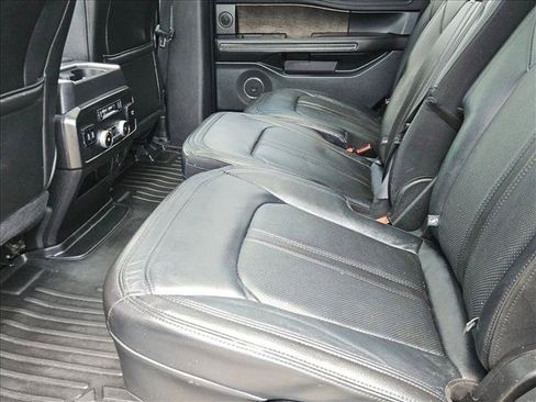 Used 2018 Ford Expedition Limited RWD image 19