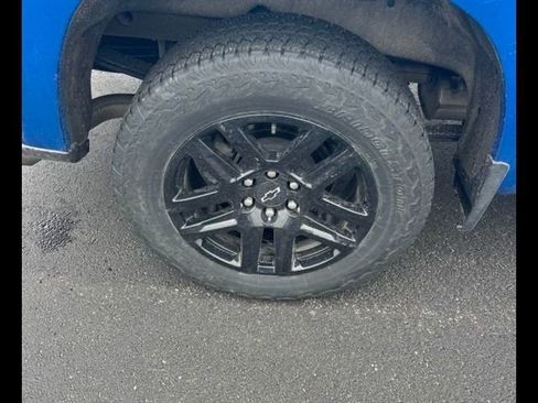 Certified 2023 Chevrolet Silverado 1500 Custom w/ LPO, Dark Essentials Package AWD/4WD image 10