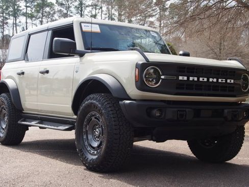 Certified 2025 Ford Bronco Big Bend w/ Black Diamond Package image 1