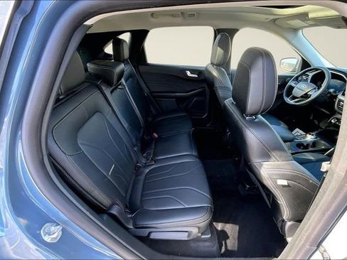 Used 2025 Ford Escape Platinum w/ Premium Technology Package image 25