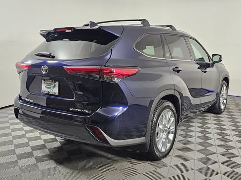 Used 2020 Toyota Highlander Limited AWD/4WD image 7