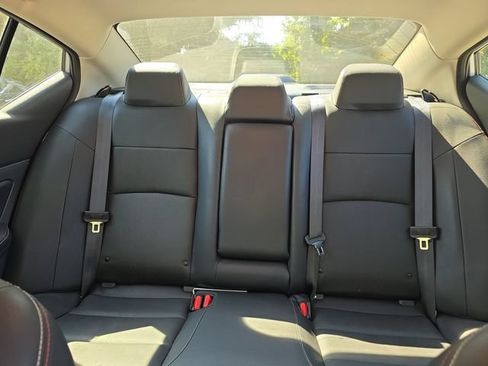 Used 2024 Nissan Altima 2.5 SR w/ SR Premium Package FWD image 12