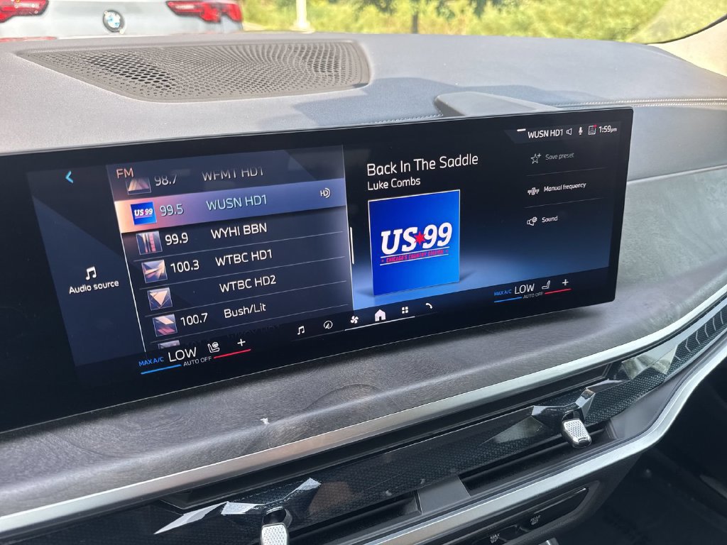 Certified 2025 BMW X7 xDrive40i AWD/4WD image 10