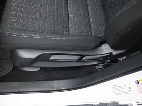 New 2026 Honda HR-V LX image 22