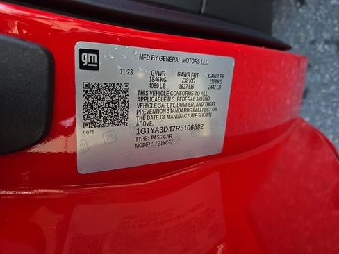 Used 2024 Chevrolet Corvette Stingray Convertible w/ Battery Protection Package image 22