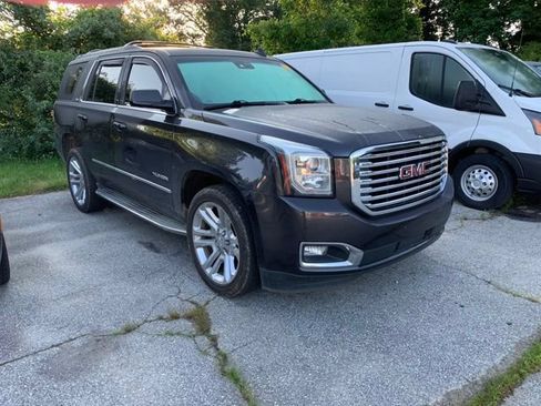 Used 2018 GMC Yukon SLT w/ Premium Edition AWD/4WD image 2