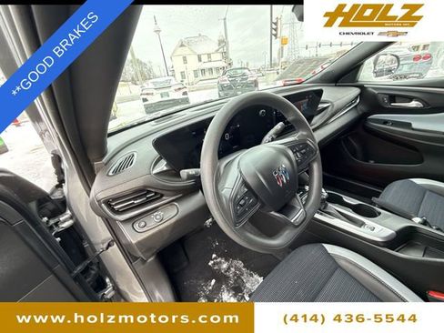 Certified 2024 Buick Envista Preferred w/ Convenience II Package image 11