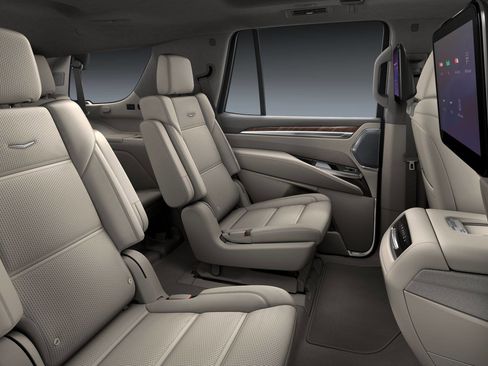 New 2025 Cadillac Escalade Sport Platinum w/ LPO, ONYX Package image 46