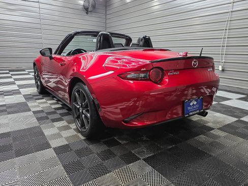 Used 2016 MAZDA MX-5 Miata Club RWD image 8