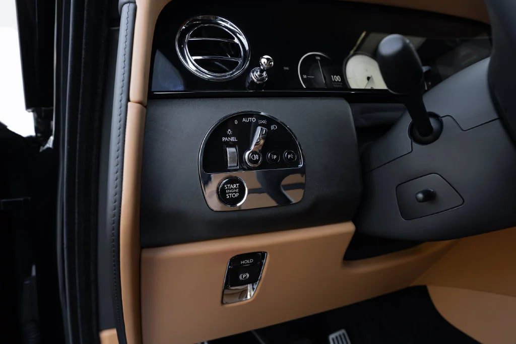 Used 2026 Rolls-Royce Cullinan w/ Cullinan Package AWD/4WD image 33