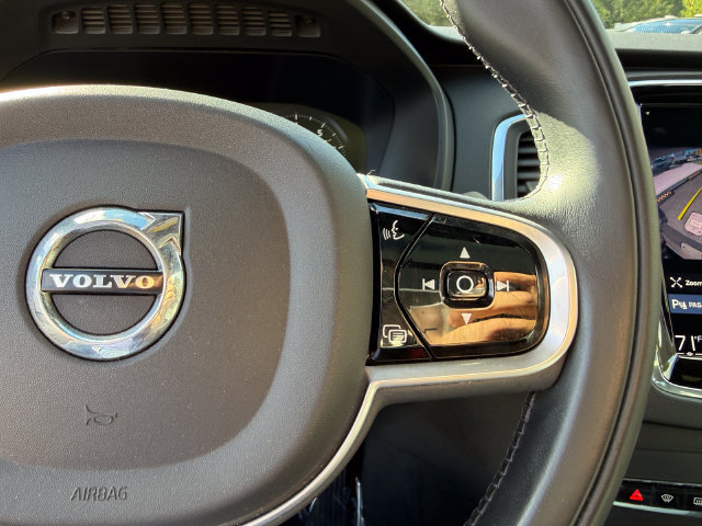 Used 2020 Volvo XC90 T6 Momentum AWD/4WD image 21