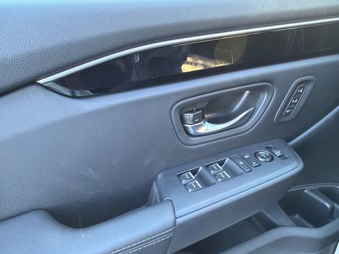 New 2025 Honda Pilot Touring image 38