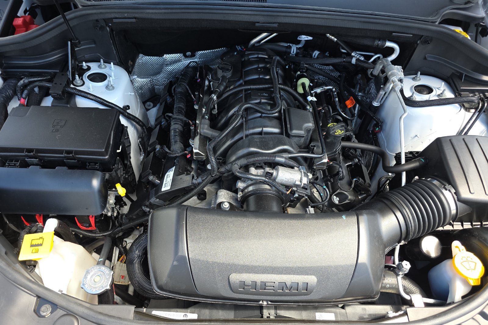 Used 2025 Dodge Durango R/T AWD/4WD image 32