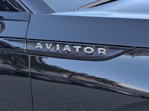 New 2026 Lincoln Aviator 2WD w/ Jet Appearance Package image 10