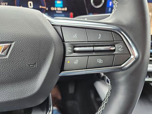 Used 2025 Chevrolet Equinox EV LT image 16