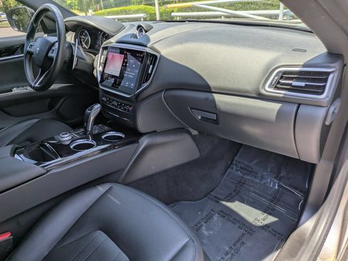 Certified 2022 Maserati Ghibli Modena Q4 AWD/4WD image 30