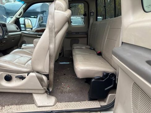 Used 2001 Ford F350 XL image 13