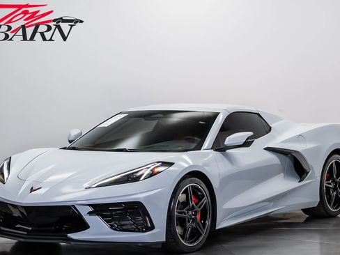 Used 2024 Chevrolet Corvette Stingray Preferred Conv w/ Z51 Performance Package RWD image 9