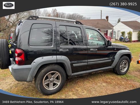 Used 2005 Jeep Liberty Renegade image 21