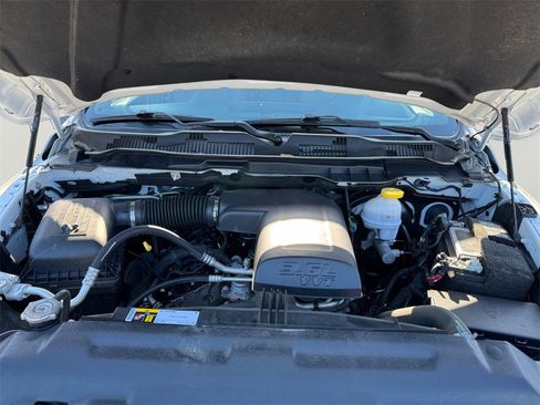 Used 2023 RAM 1500 Classic Warlock image 9