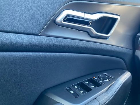 New 2026 Kia Sportage EX FWD image 12