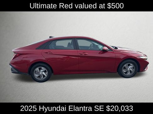 Used 2025 Hyundai Elantra SE image 2