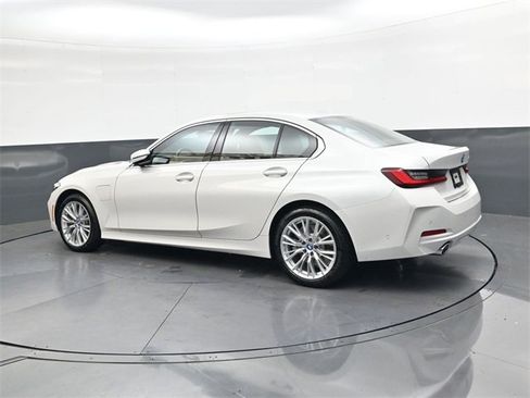Used 2024 BMW 330e w/ Premium Package image 6