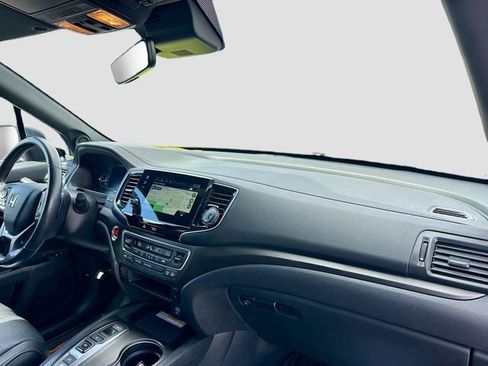 Used 2023 Honda Passport TrailSport image 30