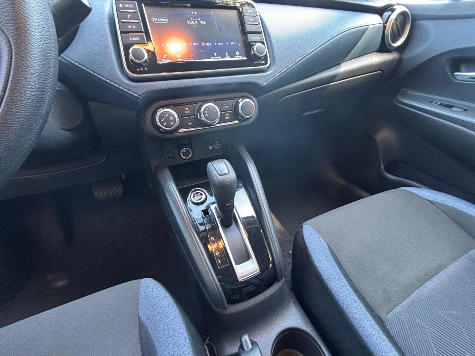 Used 2025 Nissan Versa SV FWD image 41