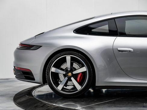 Used 2024 Porsche 911 Carrera S w/ Premium Package image 17