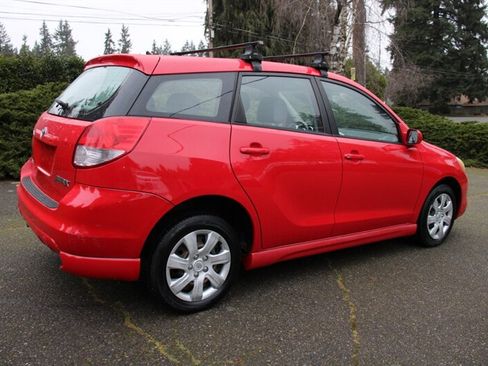 Used 2004 Toyota Matrix XR image 3