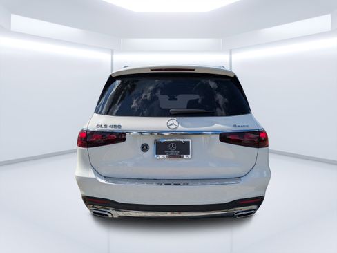 New 2026 Mercedes-Benz GLS 450 4MATIC image 4