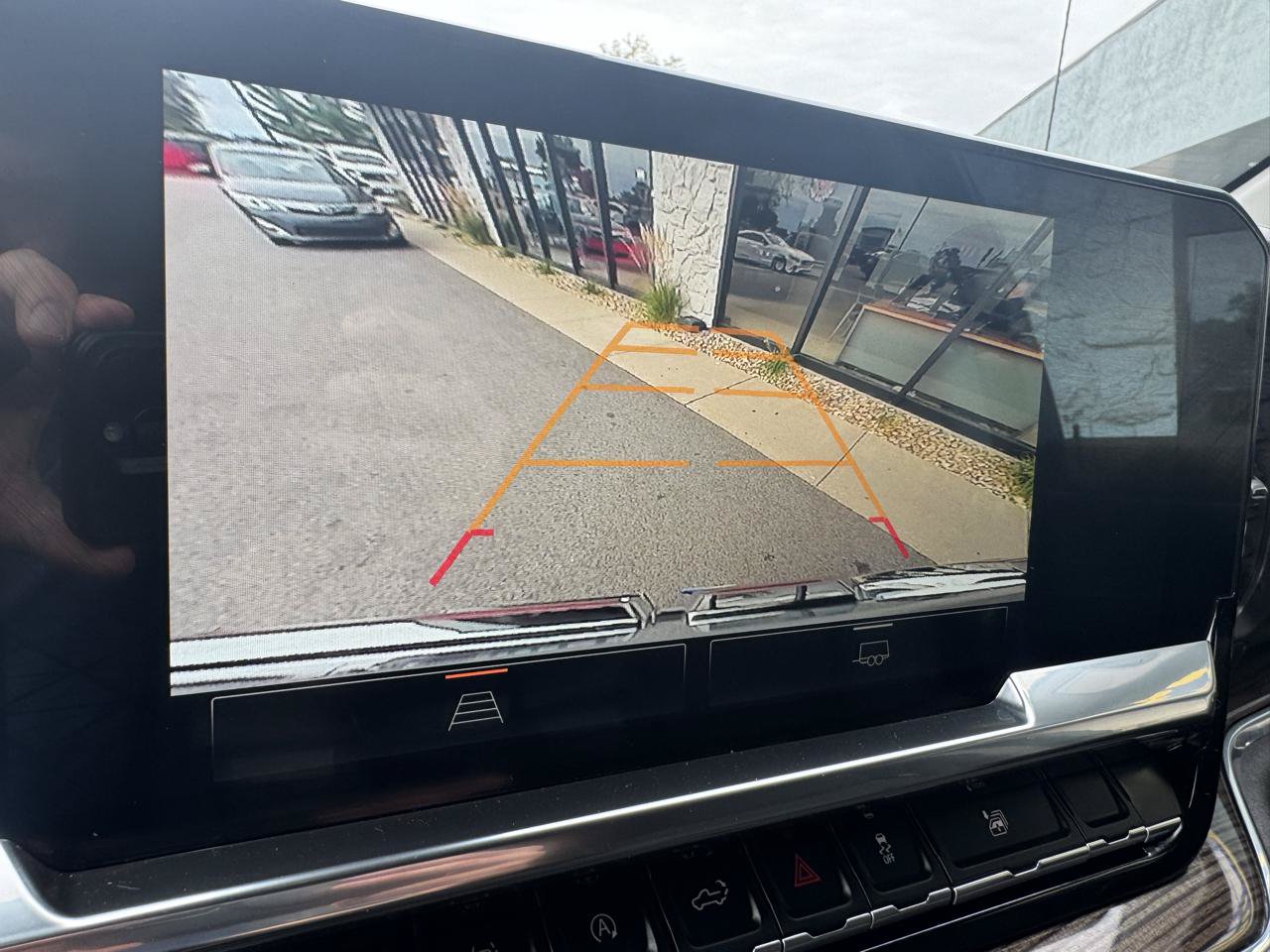 Used 2024 GMC Sierra 1500 Elevation AWD/4WD image 5