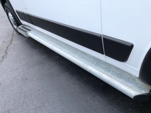 Used 2025 RAM ProMaster 2500 w/ U-Haul Equipment Group FWD image 12
