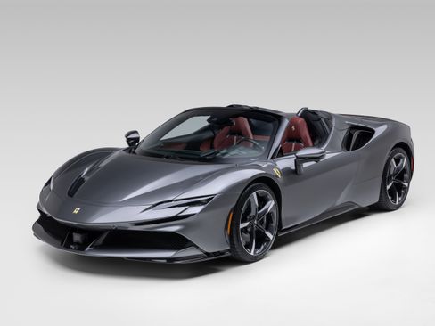 Certified 2024 Ferrari SF90 Spider AWD/4WD image 2