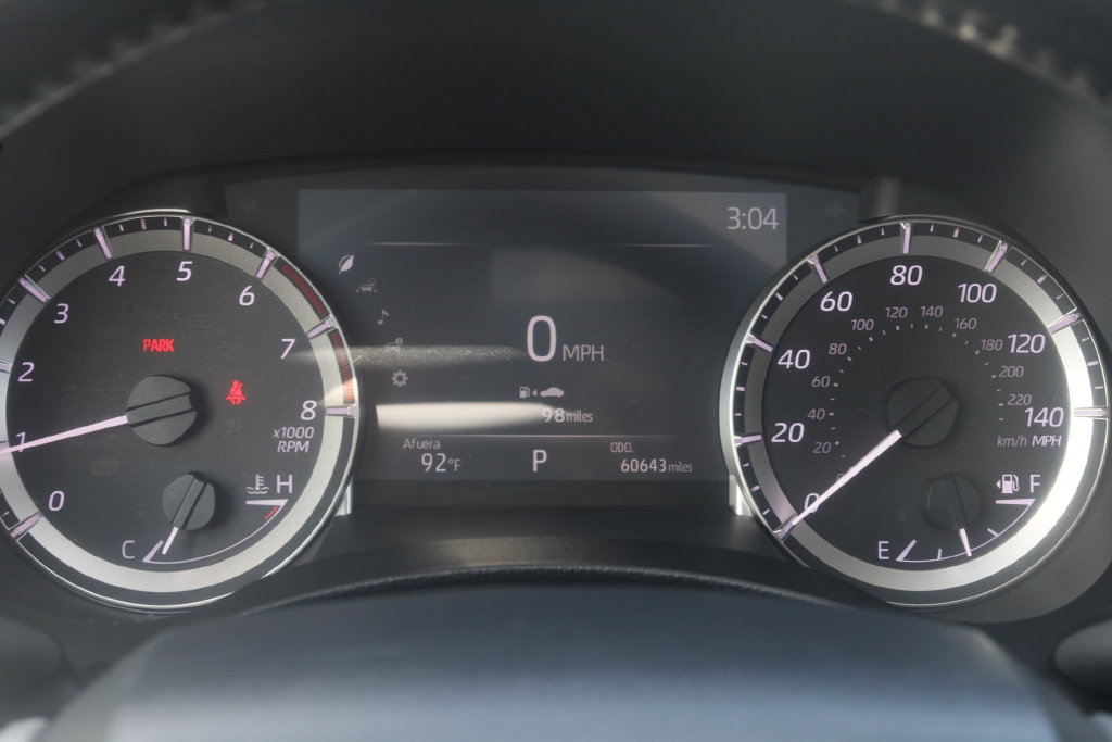 Used 2023 Toyota Highlander XLE AWD/4WD image 35