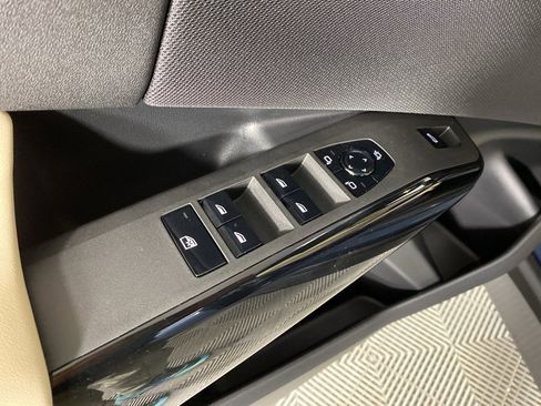 New 2026 BMW X3 xDrive30 w/ Premium Package image 8