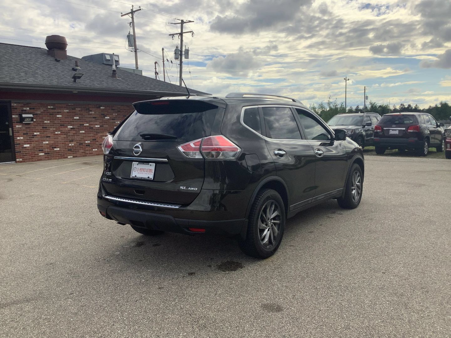 Used 2015 Nissan Rogue SL w/ SL Premium Package AWD/4WD image 9