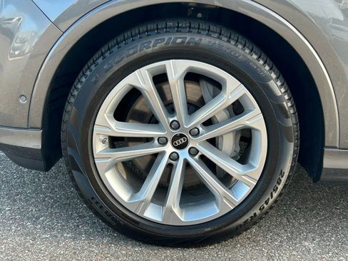 Used 2025 Audi Q7 3.0T Prestige AWD/4WD image 47