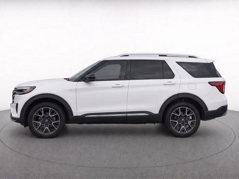 Used 2025 Ford Explorer Platinum w/ Ultimate Package AWD/4WD image 7