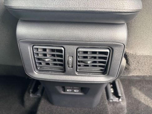 Used 2025 Toyota RAV4 XLE image 24