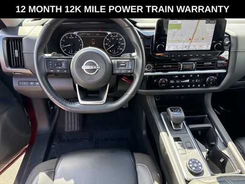 Used 2023 Nissan Pathfinder SL w/ SL Premium Package AWD/4WD image 18