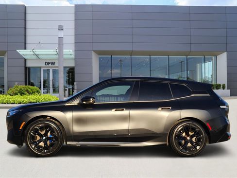 Used 2023 BMW iX M60 image 3