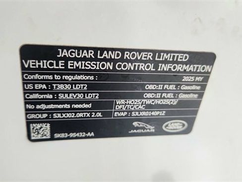 Used 2025 Jaguar F-PACE R-Dynamic S image 62