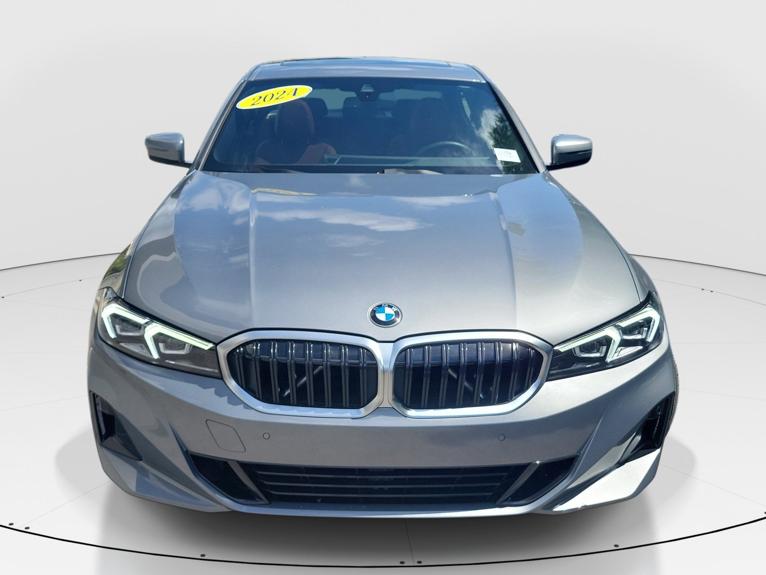 Used 2024 BMW 330i Sedan w/ Convenience Package RWD image 2