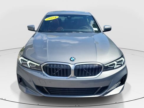 Used 2024 BMW 330i Sedan w/ Convenience Package RWD image 2