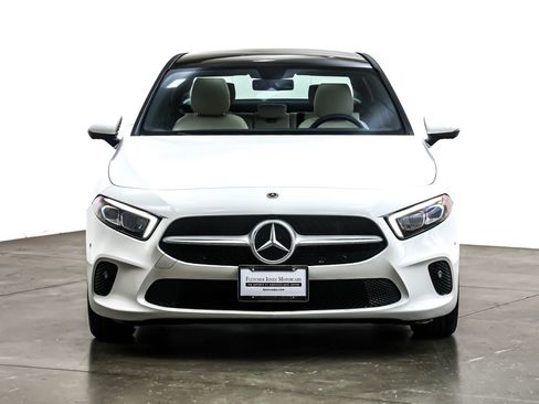 Used 2021 Mercedes-Benz A 220 image 2